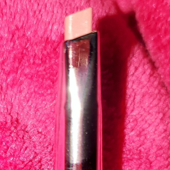 Nude makeup bundle - Picture 10 of 11